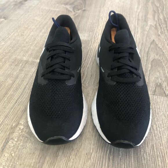 Nike Odyssey React Flyknit 2 Black White Womens Running Shoes Sneakers Size 7.5 - Picture 2 of 11